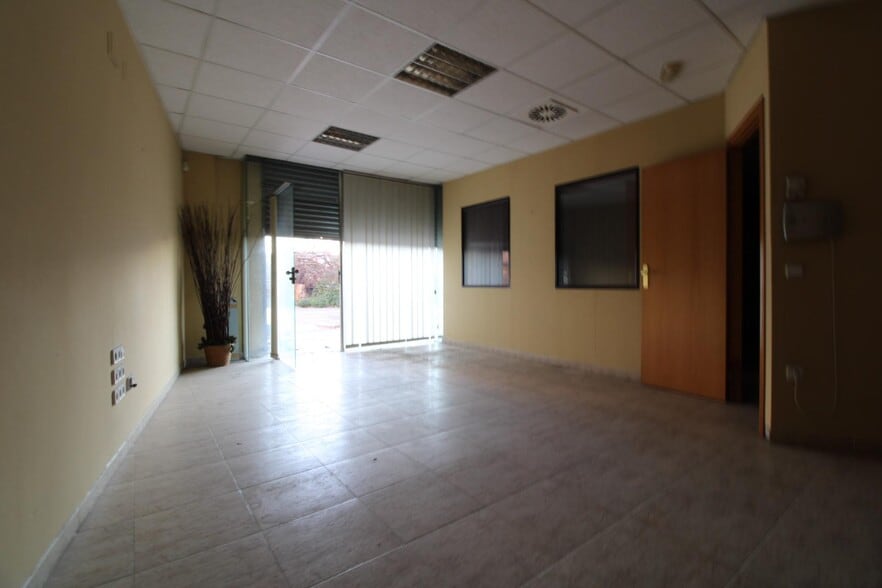 View Photo