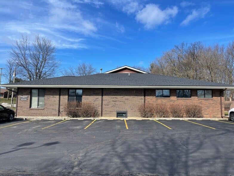 8194 Byron Center Ave SW, Byron Center, MI à louer - Photo de l’immeuble – Image 3 sur 15