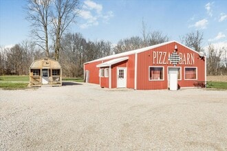 9757 S US Highway 35, Losantville, IN à louer Photo de l’immeuble– Image 1 sur 22