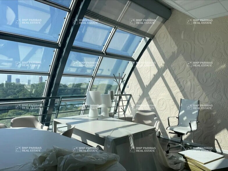 Bureau dans Lyon à vendre - Photo de l’immeuble – Image 3 sur 19