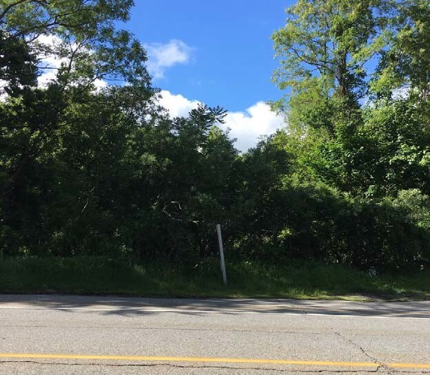 1459 Gold Star Hwy, Groton, CT à vendre - Photo principale – Image 1 sur 4