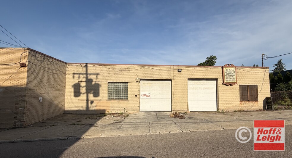 530-532 Grant St, Akron, OH à louer - Photo de l’immeuble – Image 1 sur 5