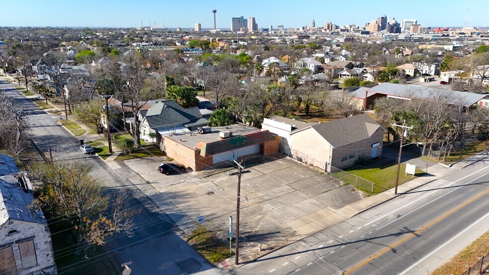 1136 E Grayson St, San Antonio, TX à vendre - Photo de l’immeuble – Image 3 sur 12