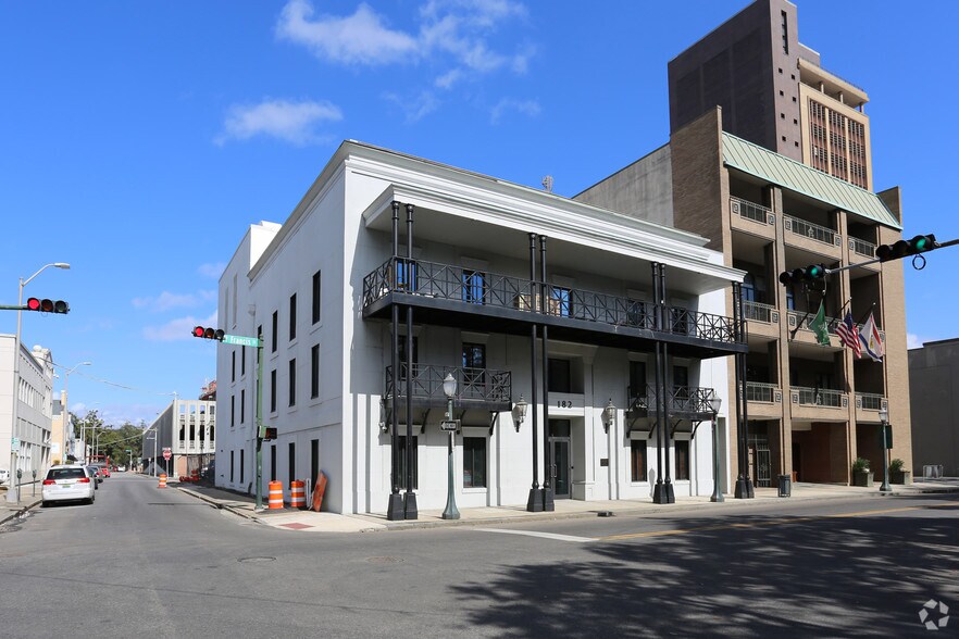182 St Francis St, Mobile, AL à louer - Photo principale – Image 1 sur 7