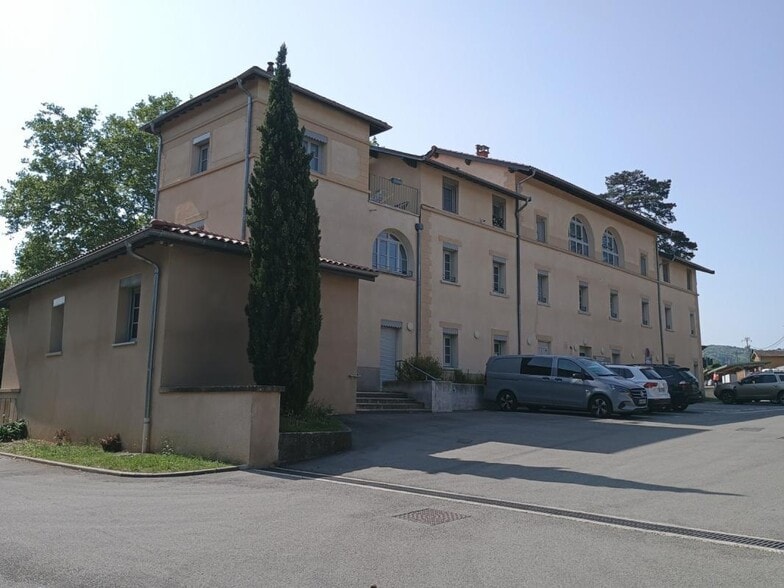 455 Rue Des Pachottes, Simandres à louer - Photo de l’immeuble – Image 3 sur 6