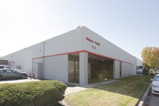 Plus de détails pour 1216 W Grove Ave, Orange, CA - Industriel/Logistique à louer