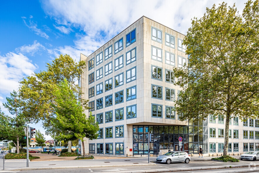 1-3 Cours Albert Thomas, Lyon à louer - Photo de l’immeuble – Image 3 sur 6