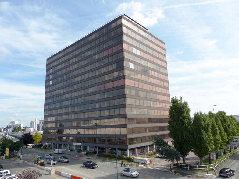 Bureau dans Rosny-sous-Bois à louer - Photo de l’immeuble – Image 2 sur 2