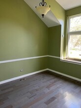 4450 Westbrook Dr, Aurora, IL à louer Photo intérieure– Image 1 sur 1