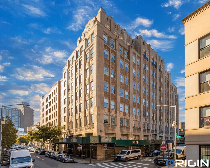 90-04 161st St, Jamaica, NY à louer - Photo de l’immeuble – Image 1 sur 5