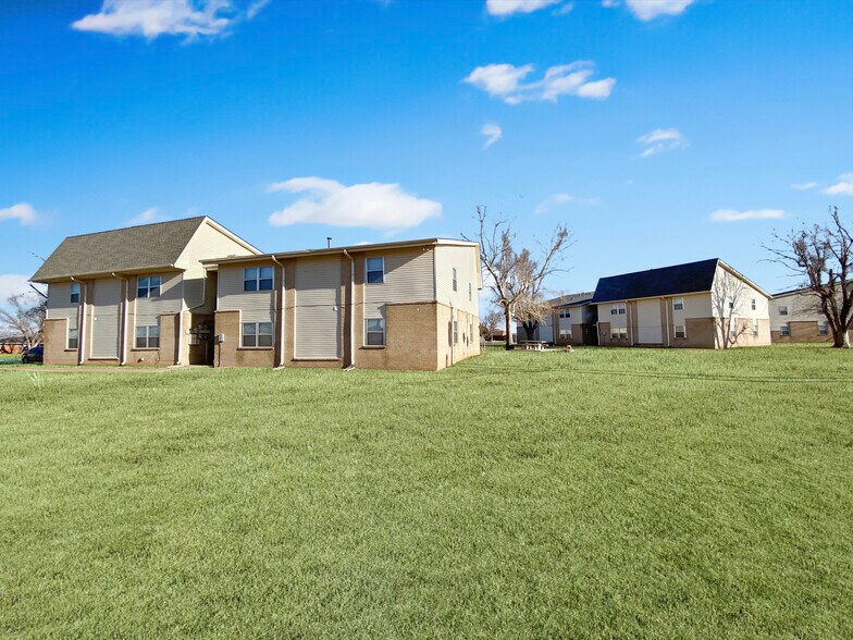500 S Leach Ave, Watonga, OK à vendre - Photo principale – Image 1 sur 15