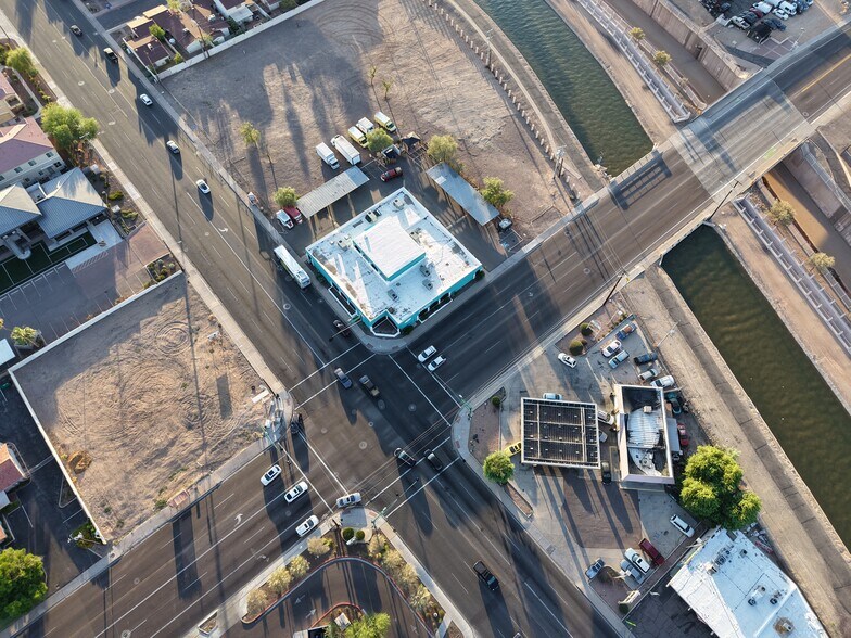 9001 N 7th Ave, Phoenix, AZ à vendre - Photo de l’immeuble – Image 3 sur 5