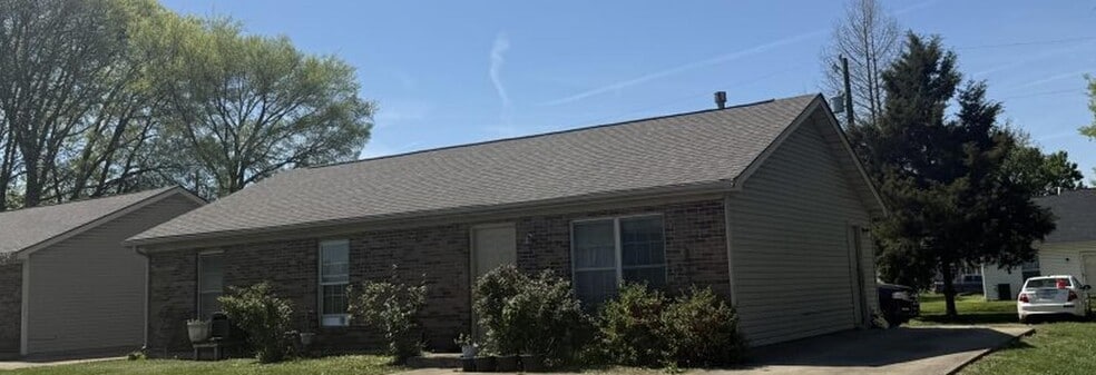 1510 Cedar St, Clarksville, IN à vendre - Photo principale – Image 1 sur 1