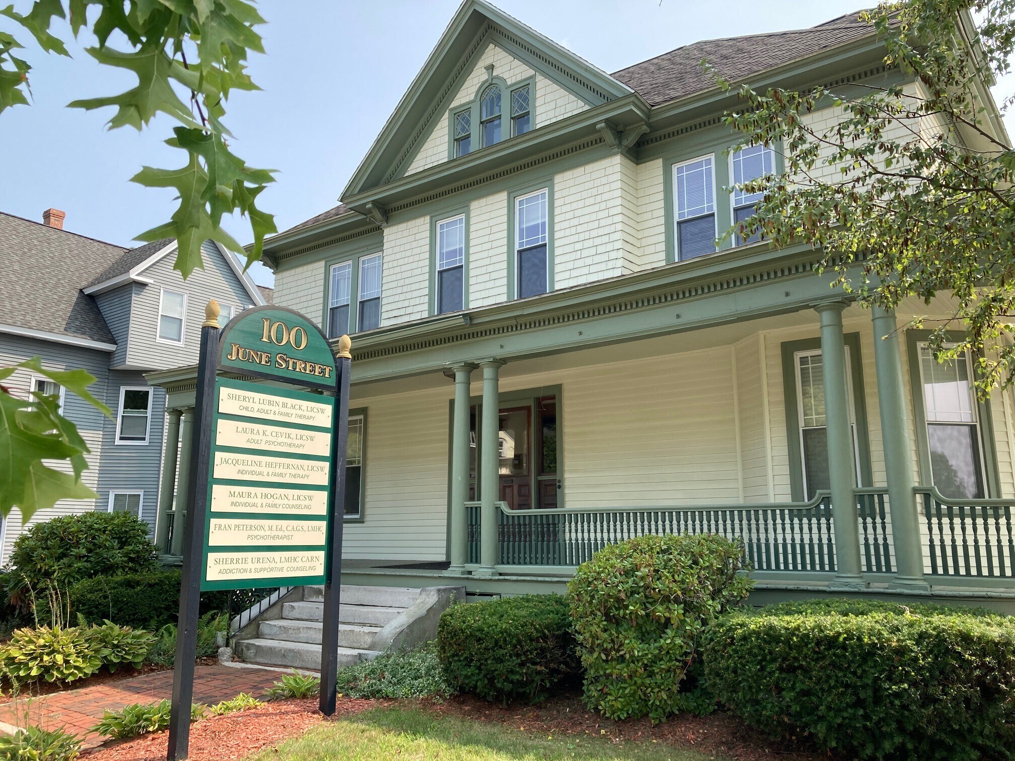 100 June St, Worcester, MA à louer Photo principale– Image 1 sur 4