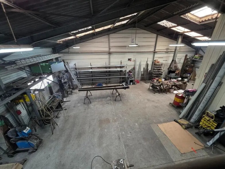 Local d'activités dans Le Grand-Village-Plage à vendre - Photo intérieure – Image 2 sur 6