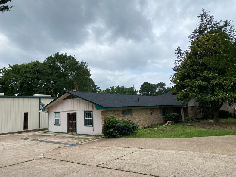 2815 Montgomery Road portefeuille de 3 biens à vendre sur LoopNet.fr - Photo de l’immeuble – Image 2 sur 2