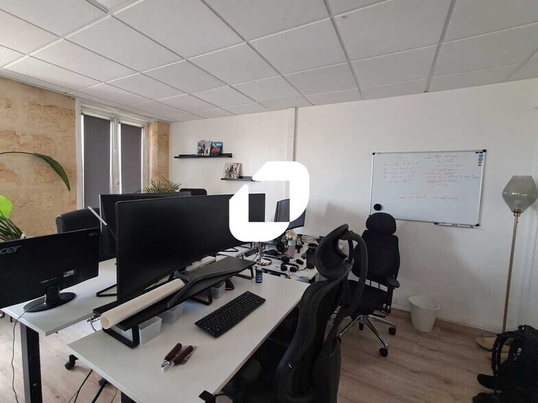 Bureau dans Bordeaux à louer - Photo intérieure – Image 3 sur 7
