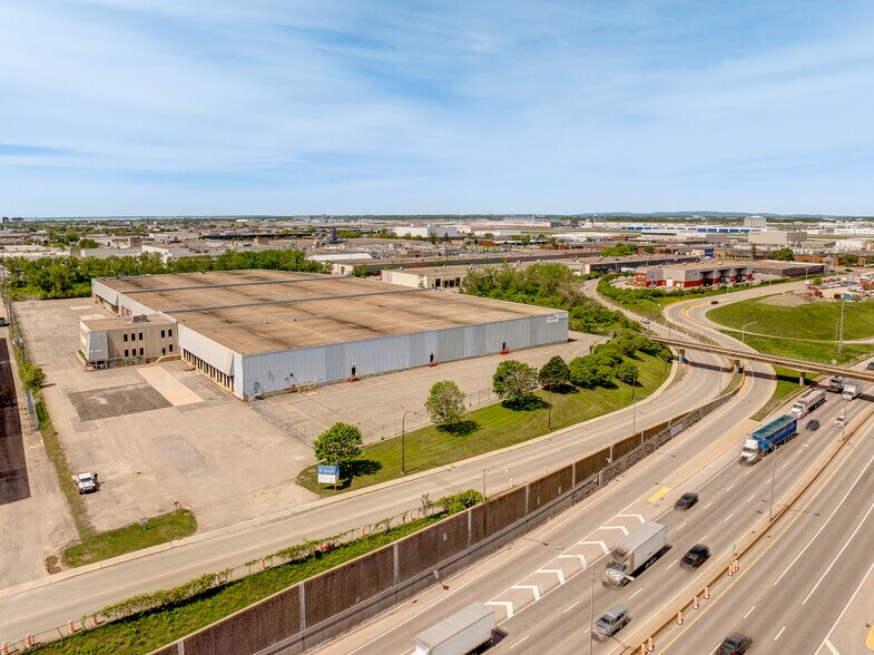 2177 23e Av, Lachine, QC à louer - Photo de l’immeuble – Image 2 sur 8