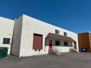 2610 S Raritan Cir, Englewood, CO à vendre Photo de l’immeuble– Image 1 sur 28