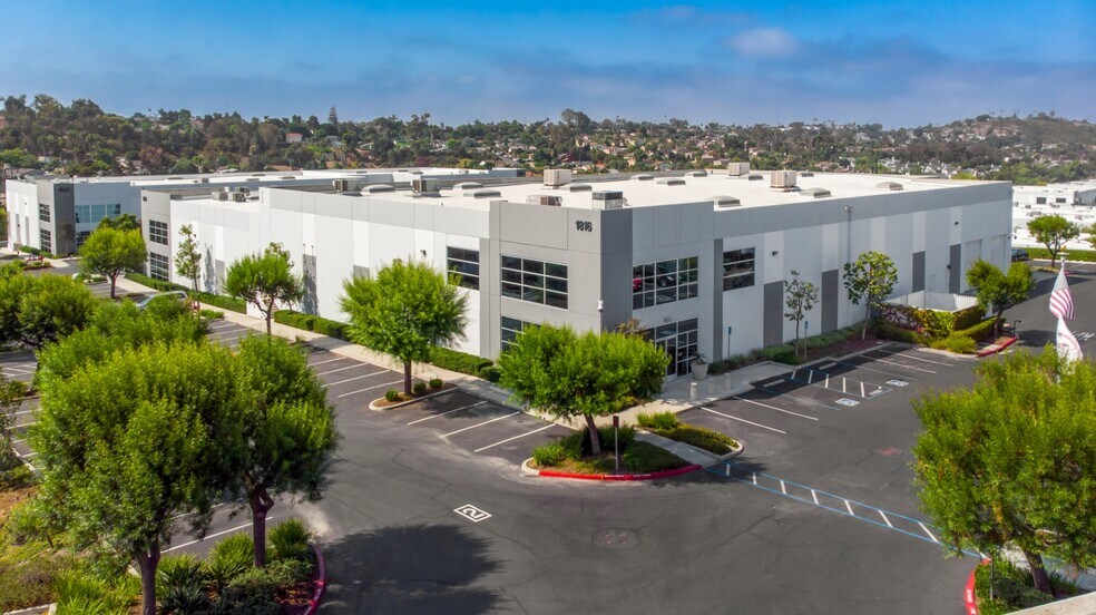 1816 Ord Way, Oceanside, CA à louer - Photo de l’immeuble – Image 1 sur 15