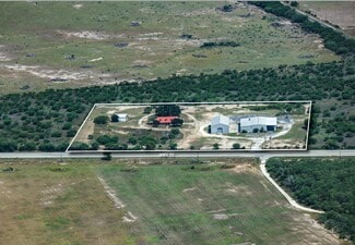 Plus de détails pour 345 Highway 72, Three Rivers, TX - Industriel/Logistique à vendre