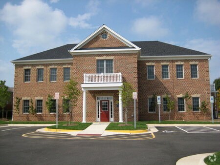 225 Oak Springs Dr, Warrenton, VA à vendre - Photo de l’immeuble – Image 2 sur 4