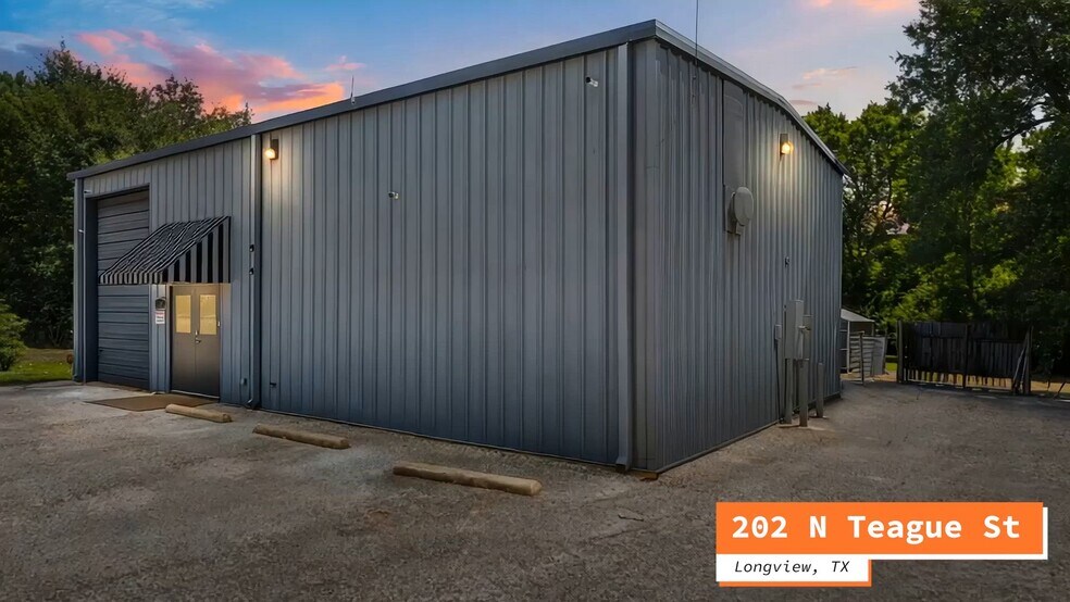 202 N Teague St, Longview, TX à vendre - Vidéo sur l’annonce professionnelle – Image 2 sur 42