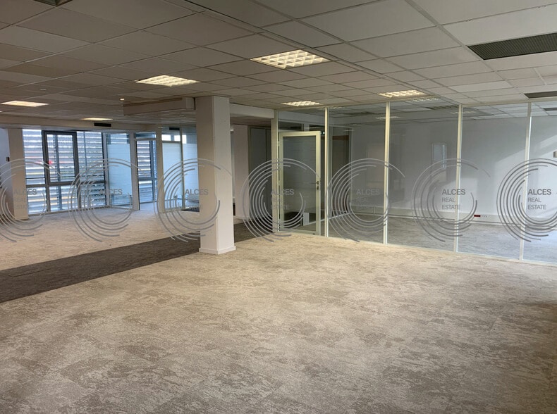 19 Allée James Watt, Mérignac à louer - Photo de l’immeuble – Image 3 sur 3
