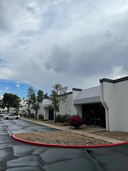 2202-2218 E Magnolia St, Phoenix, AZ à louer - Photo de l’immeuble – Image 3 sur 5