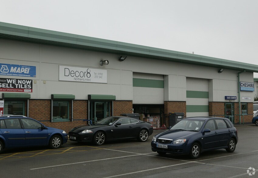 2A-2B Crown Rd, Stoke On Trent à louer - Photo de l’immeuble – Image 3 sur 4