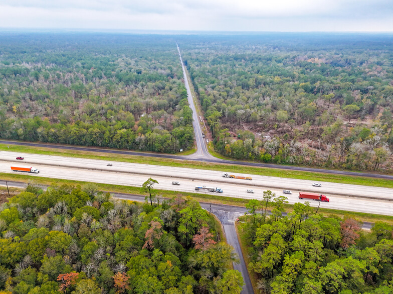 I H 10 E, Vidor, TX à louer - Photo principale – Image 1 sur 5