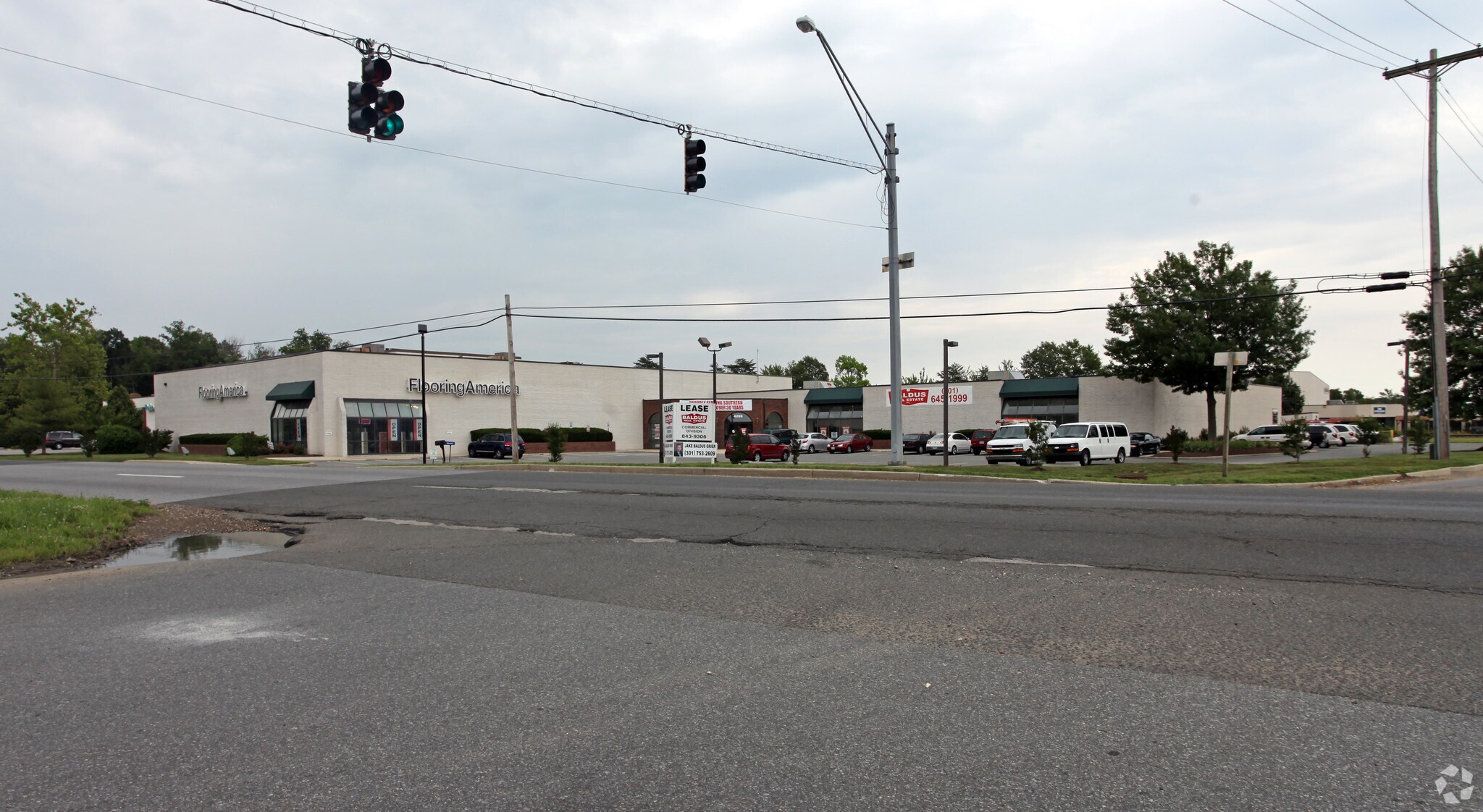 4382 Crain Hwy, White Plains, MD à louer Photo principale– Image 1 sur 3