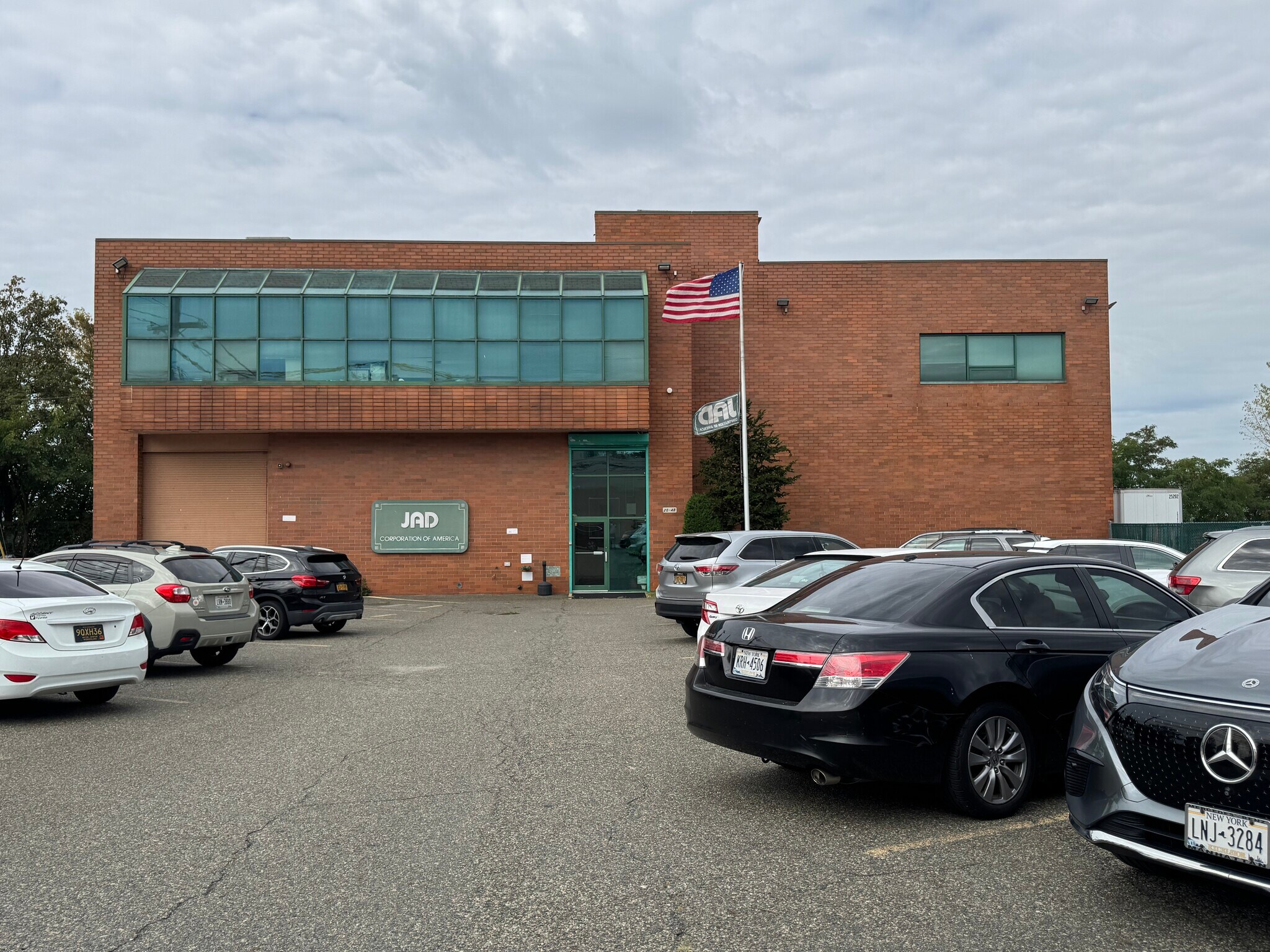 20-48 119th St, College Point, NY à vendre Photo principale– Image 1 sur 3