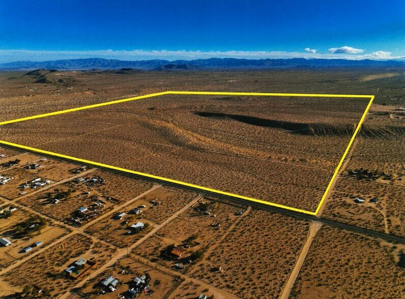 56923 Reche Rd, Yucca Valley, CA à vendre - Photo de l’immeuble – Image 2 sur 28