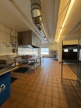 175 Pleasant Hill Ave N, Sebastopol, CA à louer Photo intérieure– Image 2 sur 4