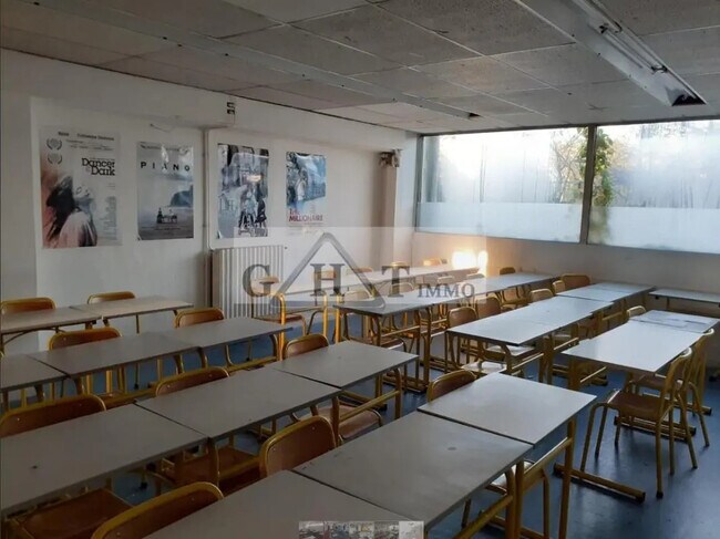 Plus de détails pour Bureau à louer