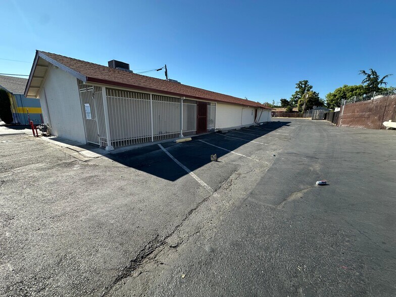 5026 Fruitridge Rd, Sacramento, CA à louer - Photo de l’immeuble – Image 3 sur 15
