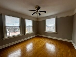 306 W Main St, Frankfort, KY à louer Photo intérieure– Image 1 sur 8