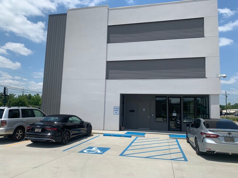 13430 Leah St, Gonzales, LA à louer - Photo de l’immeuble – Image 2 sur 22