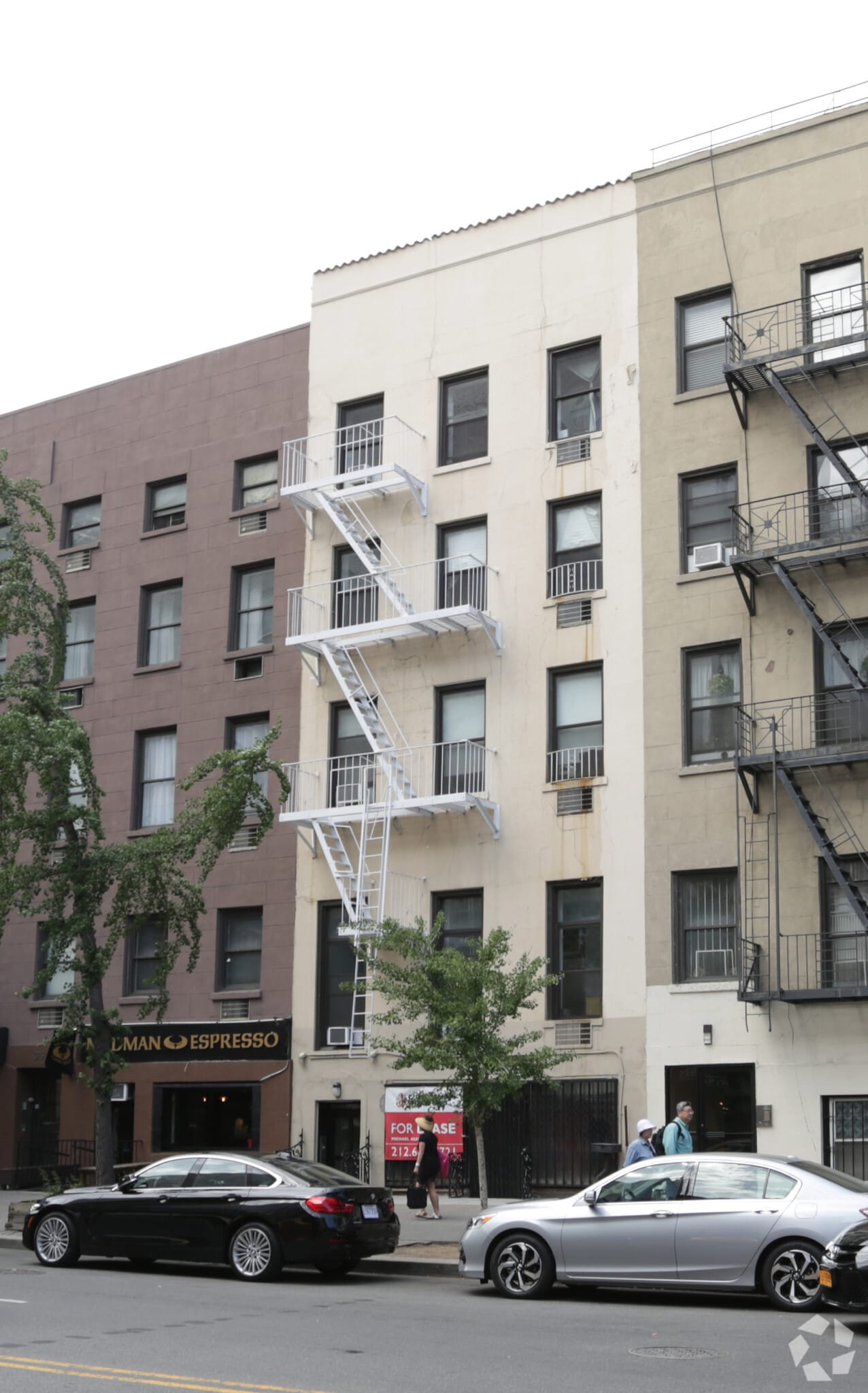 321 E 14th St, New York, NY à louer Photo principale– Image 1 sur 4