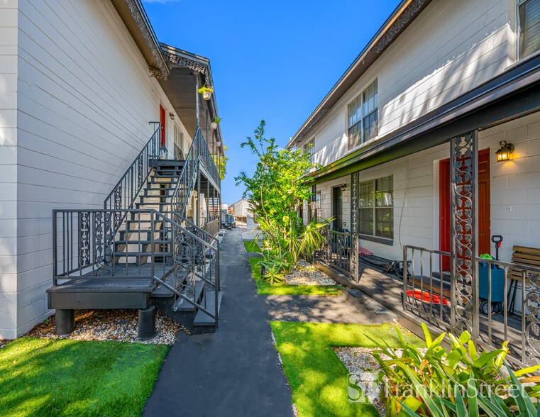 4002-4004 N Branch Ave, Tampa, FL à vendre - Photo de l’immeuble – Image 2 sur 19