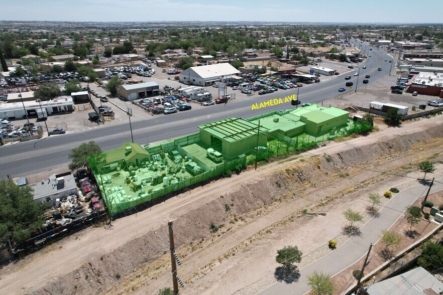 8756 Alameda Ave, El Paso, TX à vendre - Photo de l’immeuble – Image 2 sur 13
