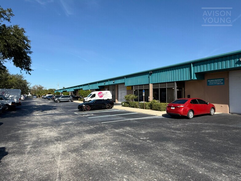 3506 St. Valentine Way, Orlando, FL à louer - Photo de l’immeuble – Image 2 sur 2