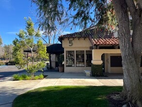 16236 San Dieguito Rd, Rancho Santa Fe, CA à louer Photo intérieure– Image 2 sur 5