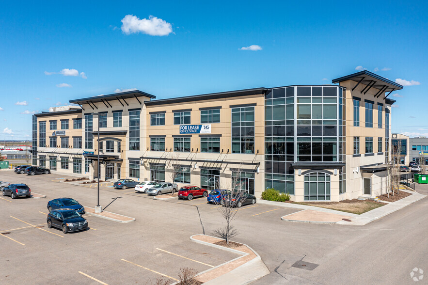 2457 Broadmoor Blvd, Strathcona County, AB à louer - Photo de l’immeuble – Image 1 sur 5