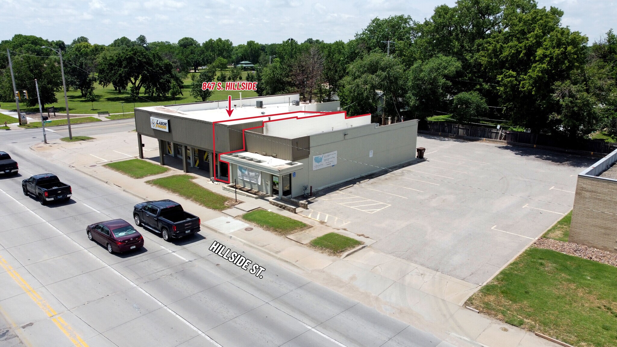 841-849 S Hillside St, Wichita, KS à louer Photo de l’immeuble– Image 1 sur 3