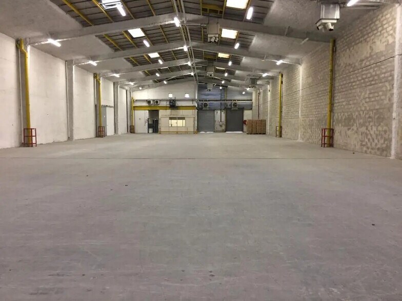 Bureau dans Garges-lès-Gonesse à louer - Photo intérieure – Image 1 sur 6