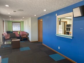 701 N Weinbach Ave, Evansville, IN à louer Photo intérieure– Image 2 sur 23