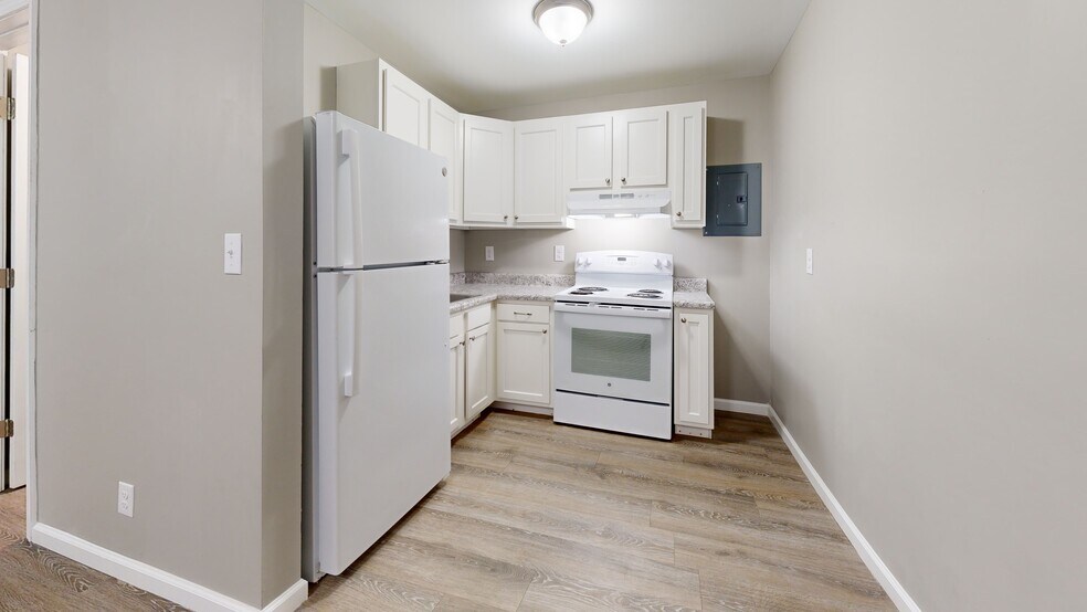 1750 N Green St, Henderson, KY à vendre - Numérisation 3D Matterport – Image 2 sur 15