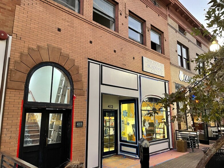 412 W 4th St, Santa Ana, CA à louer - Photo de l’immeuble – Image 3 sur 19